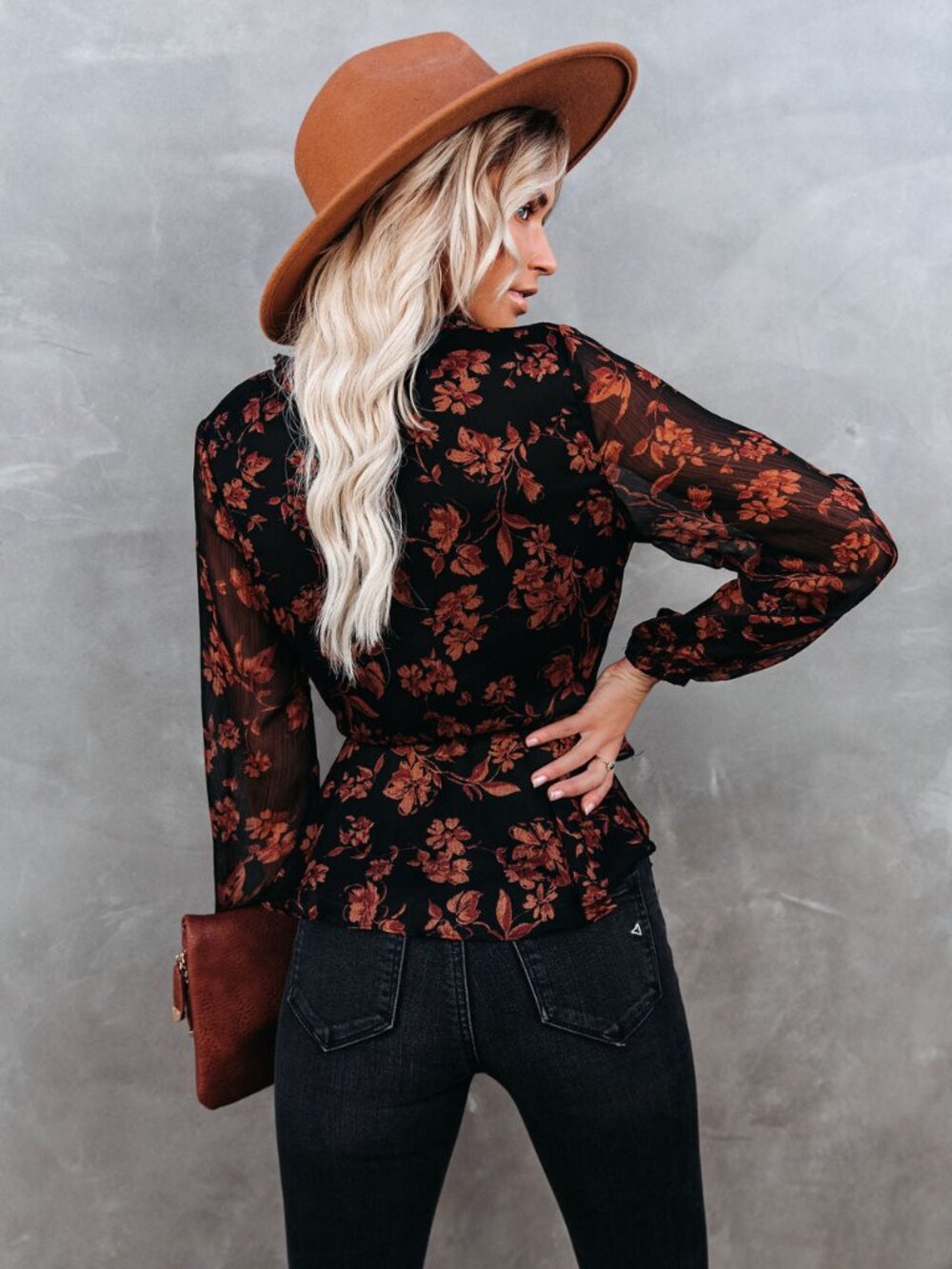 Like New Vici Frosted Cranberry Floral Peplum Blouse Size M - Picture 2 of 9
